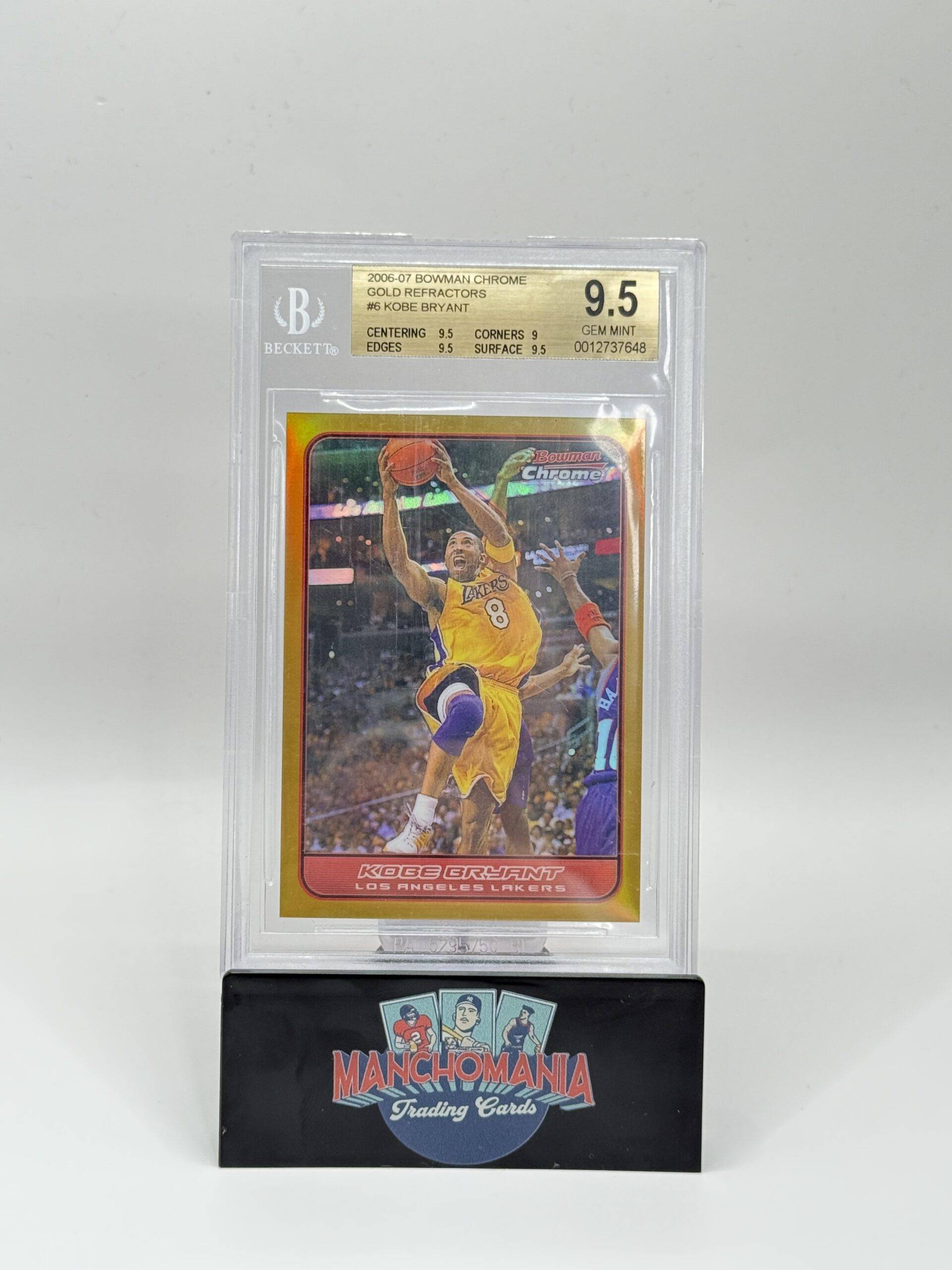 2006-07 Bowman Chrome Gold Refractor Kobe Bryant image 0