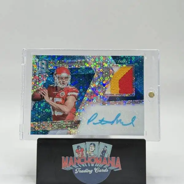 2017 Spectra Blue Disco RPA Patrick Mahomes II RC